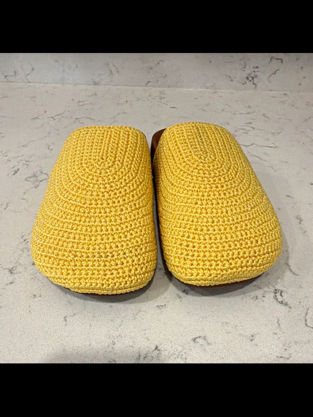 The Sak Bolinas Yellow Crochet Slip-On Slide Flats Women's US 6 NWOB
